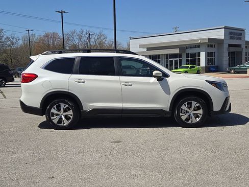 Certified 2025 Subaru Ascent Premium w/ Premium Package image 7