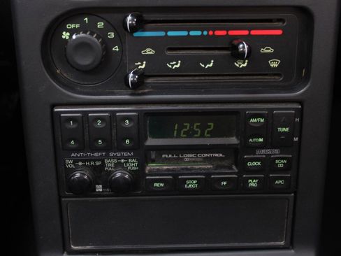 Used 1991 MAZDA MX-5 Miata RWD image 32