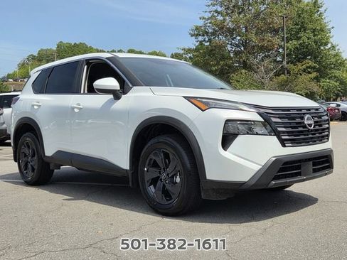 Certified 2026 Nissan Rogue SV w/ Cold Weather Package FWD image 7