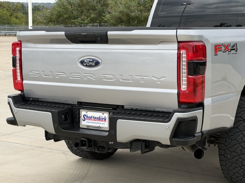 Used 2024 Ford F250 XL w/ STX Appearance Package AWD/4WD image 6