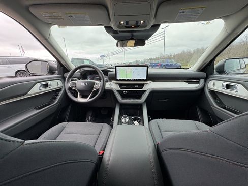 New 2026 Ford Explorer Active RWD image 22