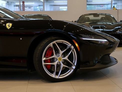 Certified 2025 Ferrari Roma Spider RWD image 54