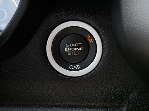 Used 2019 RAM 1500 Big Horn AWD/4WD image 30