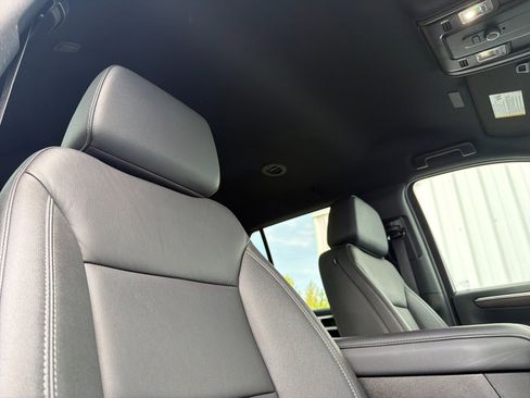 Used 2025 Chevrolet Tahoe LT AWD/4WD image 17