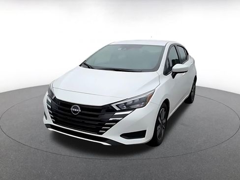 Used 2025 Nissan Versa SV FWD image 7