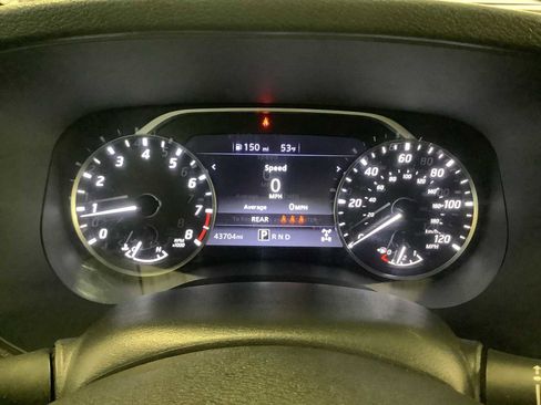 Used 2023 Nissan Frontier SV image 19