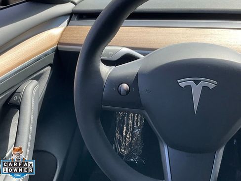 Used 2023 Tesla Model 3 Standard Range image 39