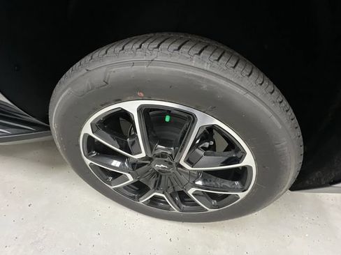 New 2026 Chevrolet Suburban RST w/ Comfort Package AWD/4WD image 35