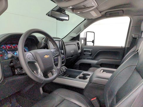 Used 2016 Chevrolet Silverado 3500 LTZ image 17