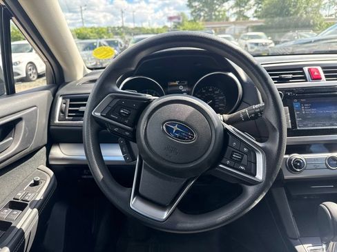 Used 2019 Subaru Outback 2.5i AWD/4WD image 20
