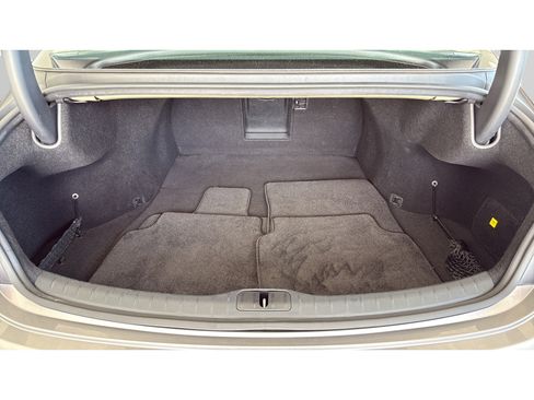 Used 2023 Genesis G80 2.5T RWD image 9