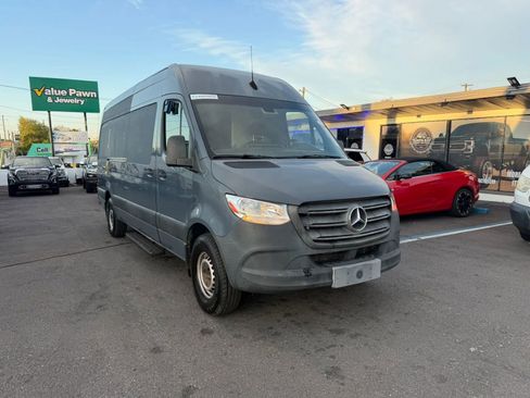 Used 2019 Mercedes-Benz Sprinter 170 image 11