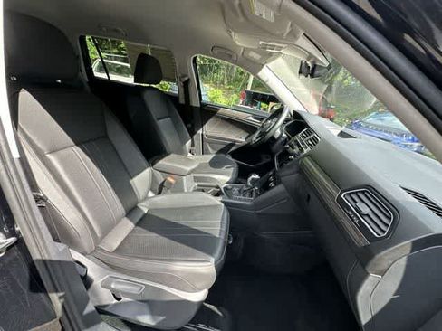 Used 2024 Volkswagen Tiguan Wolfsburg Edition AWD/4WD image 19