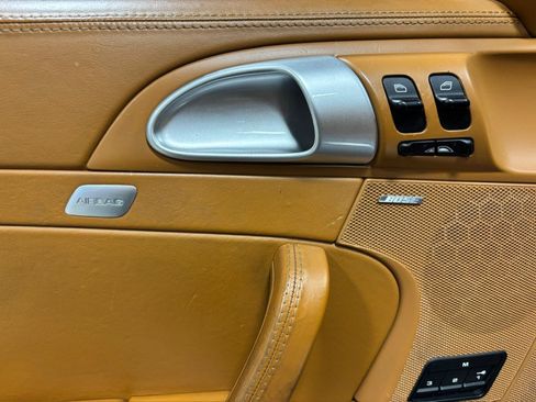 Used 2006 Porsche 911 Carrera 4 AWD/4WD image 14