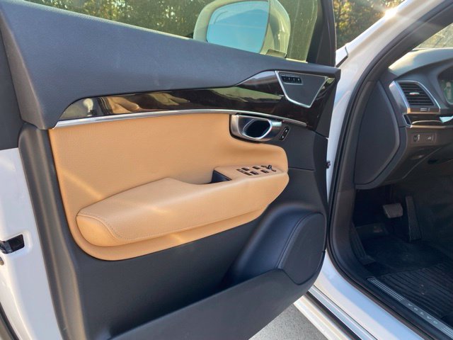 Used 2019 Volvo XC90 T6 Momentum w/ Advanced Package AWD/4WD image 13