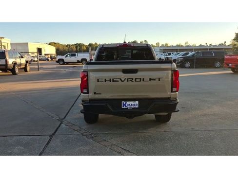 Used 2024 Chevrolet Colorado Z71 w/ Z71 Convenience Package 2 image 7