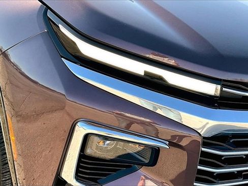 Used 2025 Chevrolet Traverse High Country image 33