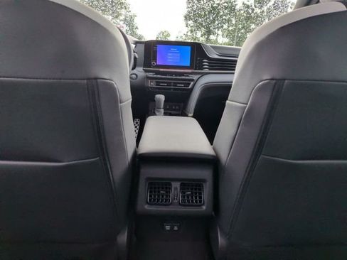 New 2026 Toyota Camry SE FWD image 32