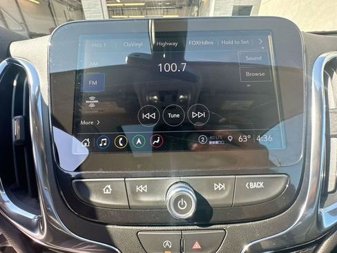 Used 2023 Chevrolet Equinox Premier AWD/4WD image 18