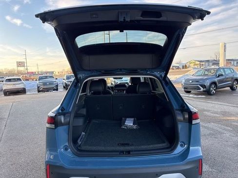 New 2026 Volkswagen Tiguan SE image 18