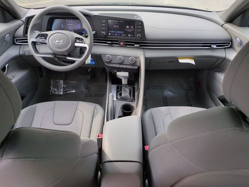 New 2026 Hyundai Elantra SE FWD image 14