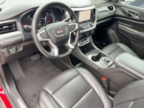 Certified 2023 GMC Acadia SLT image 4