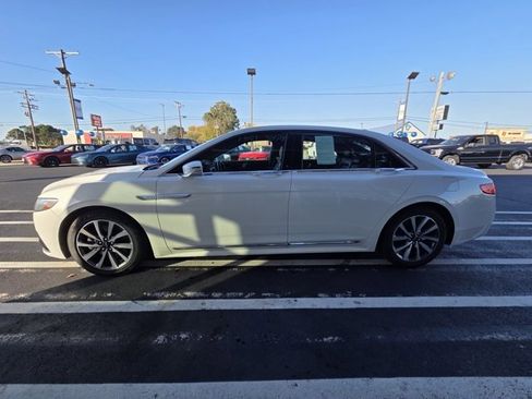 Used 2020 Lincoln Continental image 26