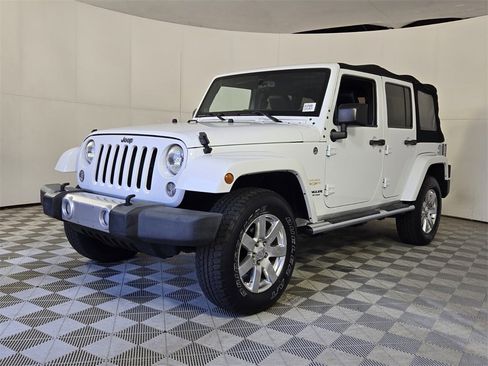 Used 2014 Jeep Wrangler Unlimited Sahara w/ Dual Top Group image 4