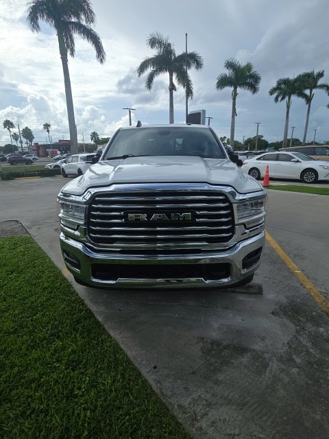 Used 2021 RAM 2500 Limited AWD/4WD image 2