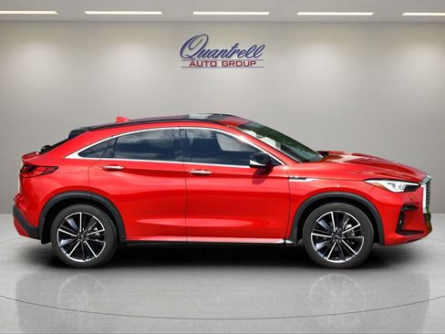 Used 2023 INFINITI QX55 Sensory w/ Lighting Package AWD/4WD image 3