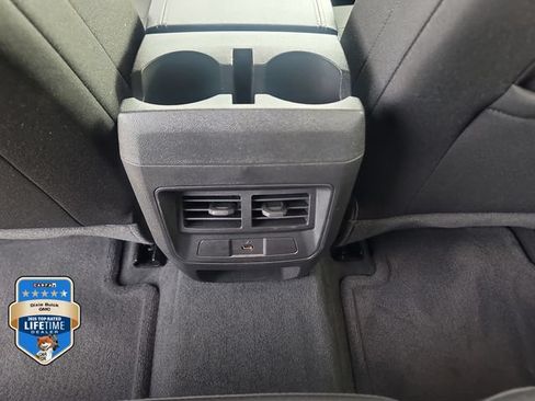 Certified 2024 GMC Canyon Elevation RWD image 11