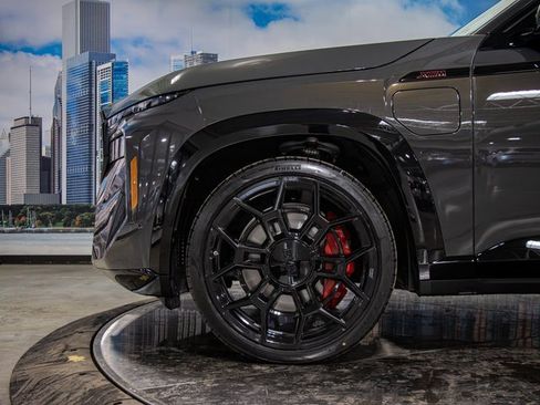 New 2026 BMW XM Label Red image 7