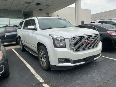Used 2016 GMC Yukon XL Denali w/ Open Road Package image 4