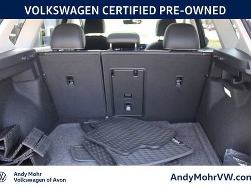 Used 2024 Volkswagen Taos SE AWD/4WD image 11