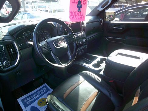 Used 2020 GMC Sierra 1500 AT4 w/ AT4 Premium Package image 8
