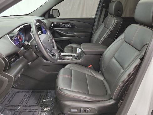 Certified 2022 Chevrolet Traverse RS w/ LPO, Floor Liner Package image 8