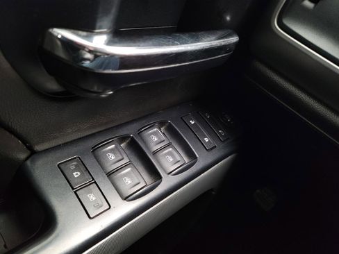 Used 2015 GMC Sierra 2500 SLE w/ SLE Preferred Package image 13