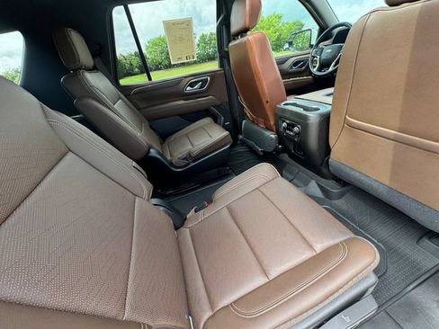 Used 2021 Chevrolet Tahoe High Country AWD/4WD image 32
