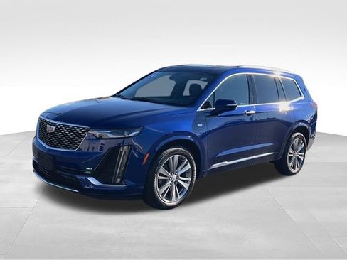 Certified 2024 Cadillac XT6 Premium Luxury w/ LPO, Floor Liner Package AWD/4WD image 4