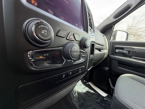 Used 2023 RAM 1500 Classic Warlock w/ Electronics Group image 23