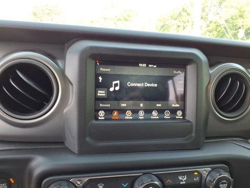 Used 2023 Jeep Wrangler Unlimited Sport AWD/4WD image 10