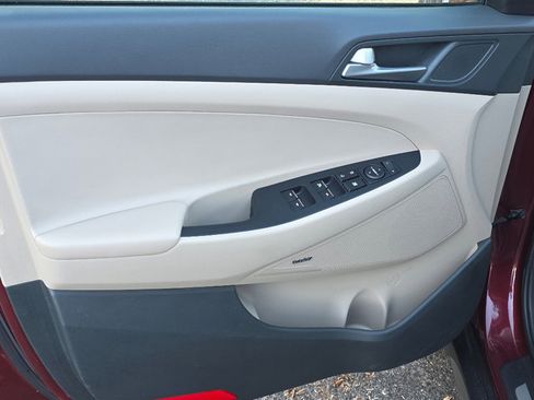 Used 2017 Hyundai Tucson Limited image 28