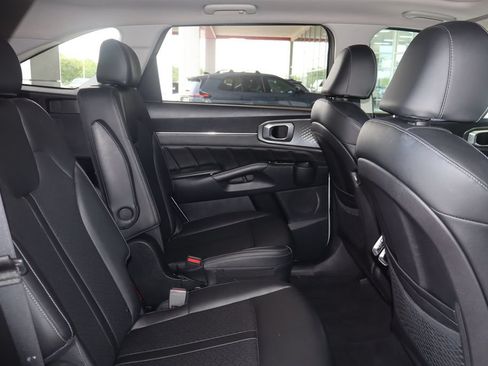 Used 2022 Kia Sorento SX FWD image 43