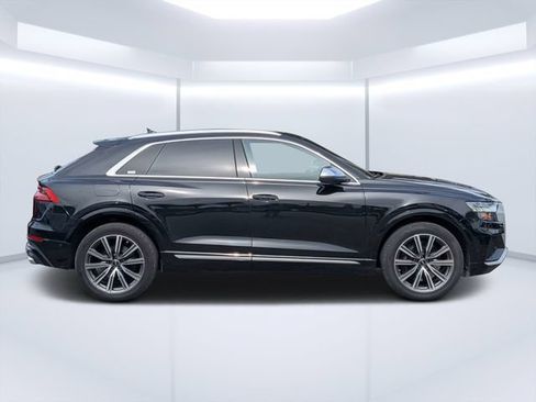 Used 2023 Audi SQ8 Prestige AWD/4WD image 2