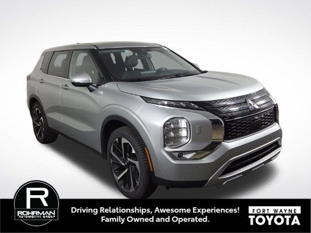 Used 2024 Mitsubishi Outlander SE AWD/4WD image 4