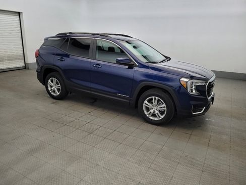 Used 2022 GMC Terrain SLE w/ Driver Convenience Package AWD/4WD image 11