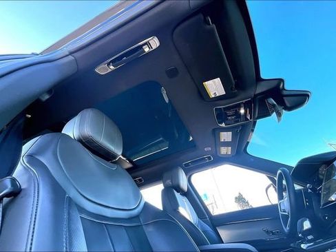 Used 2024 Land Rover Range Rover Sport Dynamic SE image 22