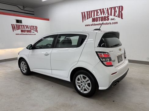Used 2020 Chevrolet Sonic LT FWD image 2