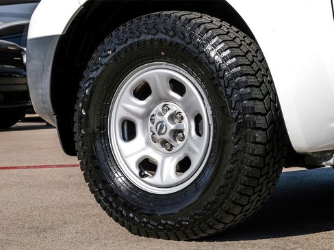 Used 2019 Nissan Frontier S image 48