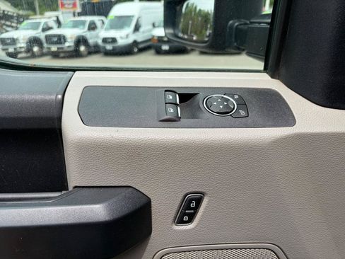 Used 2020 Ford F550 4x4 Regular Cab Super Duty image 22